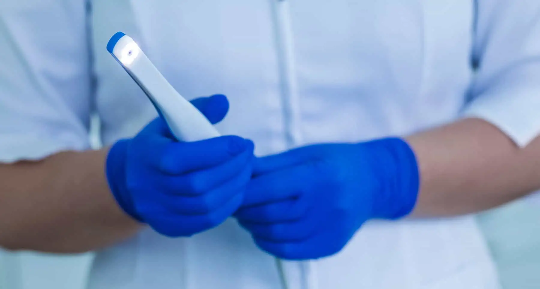 Intraoral scanner used for digital crown impressions